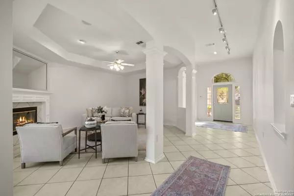 San Antonio, TX 78218-1717,117 WESTWOOD WAY