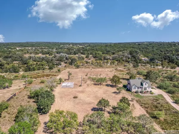 Wimberley, TX 78676,511 G W Haschke Ln