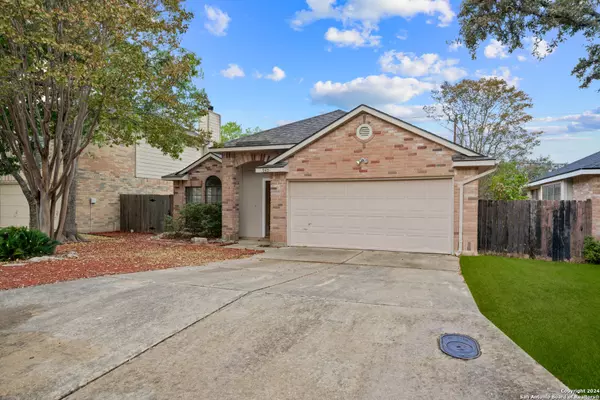 San Antonio, TX 78258,940 Hedgestone