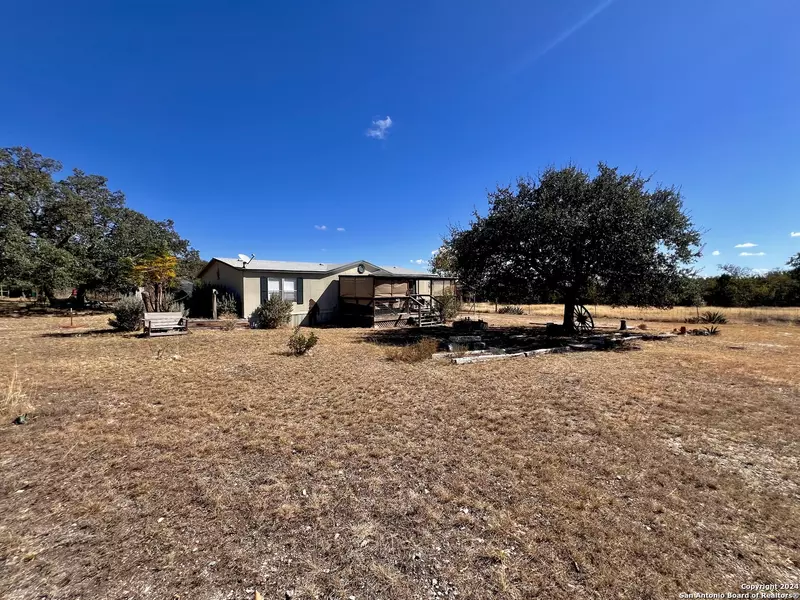 320 sky harbor, Mountain Home, TX 78058