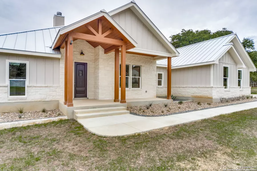 112 STONEGATE, Boerne, TX 78006-3401