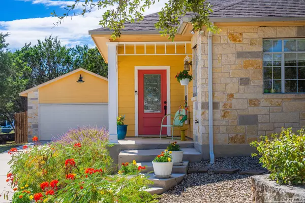 126 Homer Dr, Kerrville, TX 78028