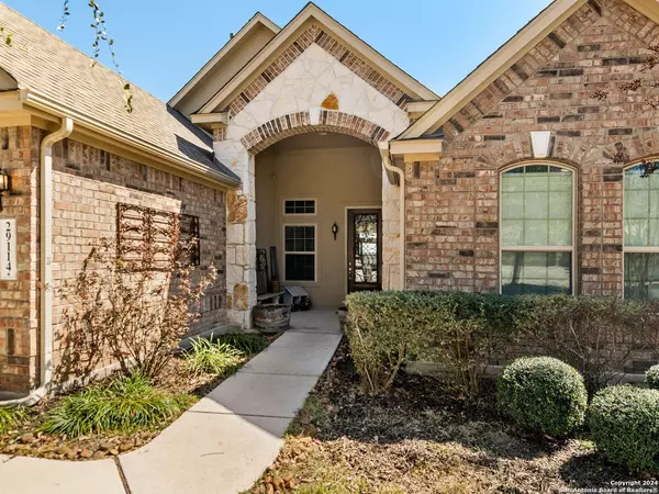 Boerne, TX 78006,29114 Bettina