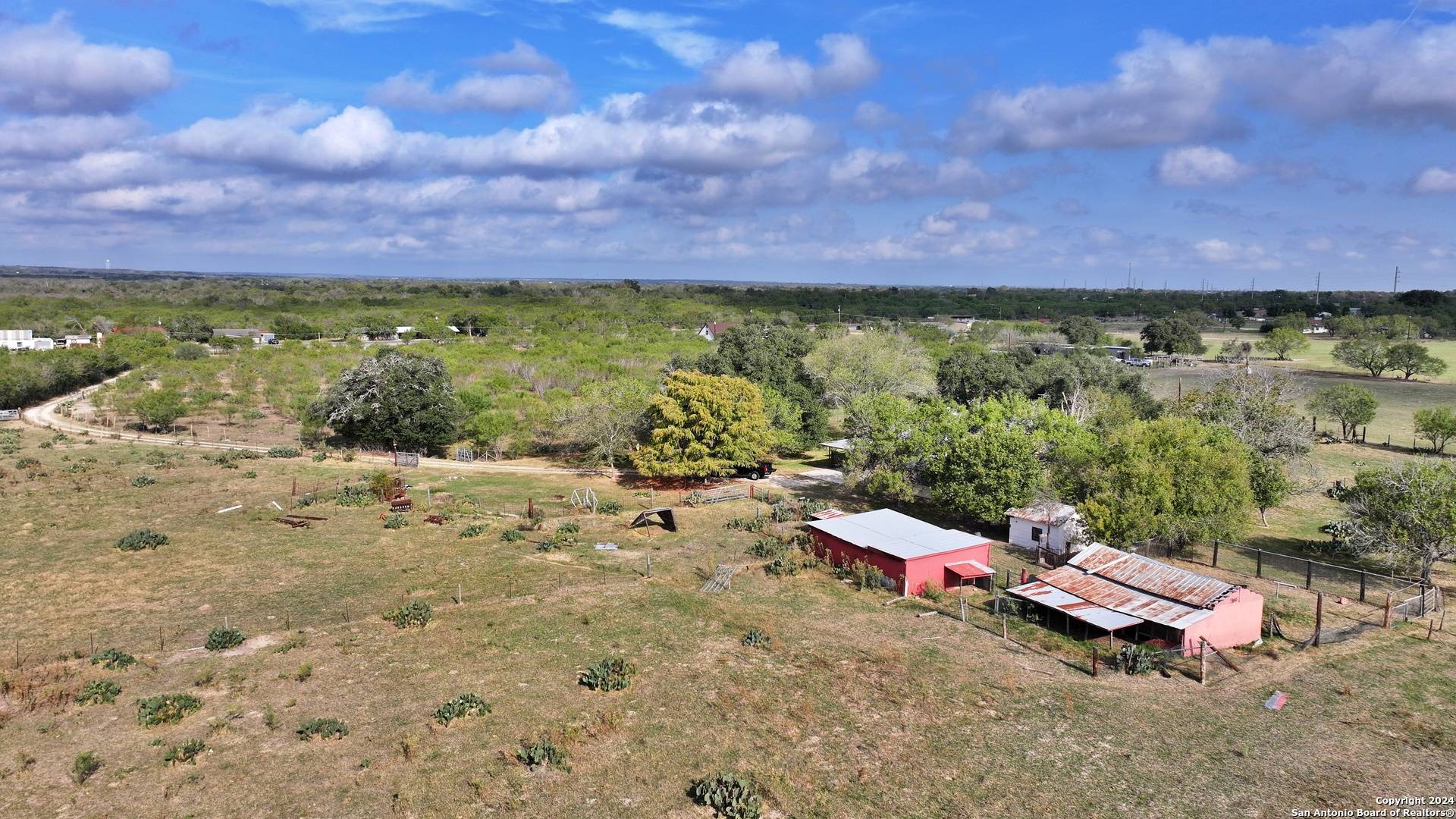 Natalia, TX 78059,2450 HIGHWAY 132
