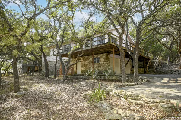 1327 SPRINGWATER, Canyon Lake, TX 78133