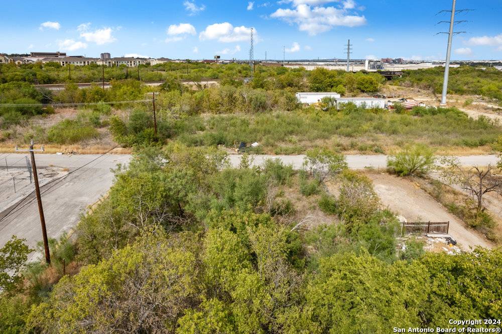 San Antonio, TX 78202,606 Jenull Ave