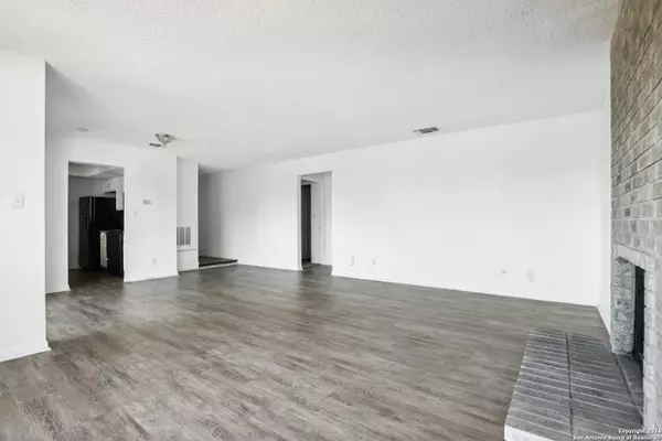 San Antonio, TX 78213-4811,11843 BRAESVIEW UNIT 608