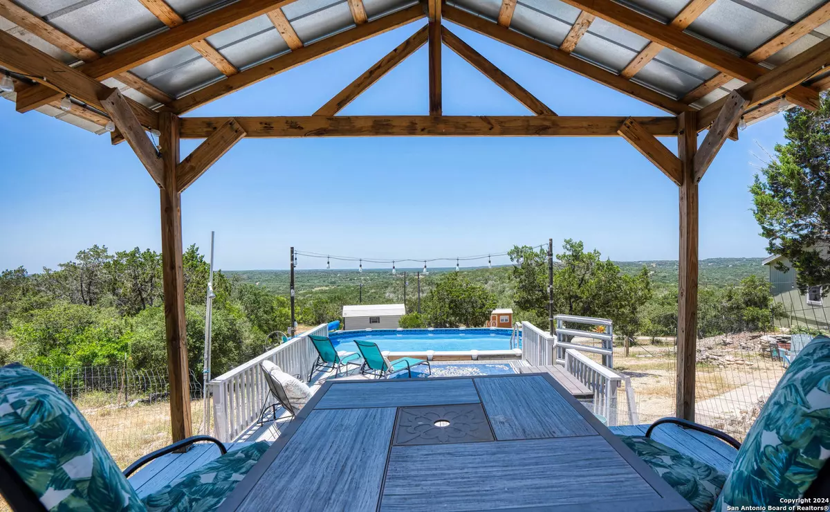 Hondo, TX 78861,185 County Road 244