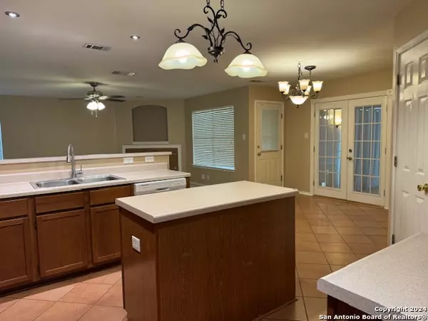San Antonio, TX 78247-1726,5306 STORMY BREEZE