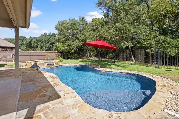 Boerne, TX 78006-2728,233 PARKVIEW TER