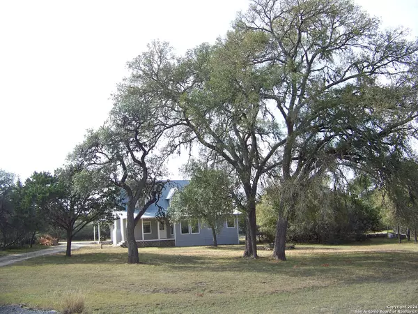 Bandera, TX 78003-5225,301 MOUNTAIN VIEW TRL UNIT A