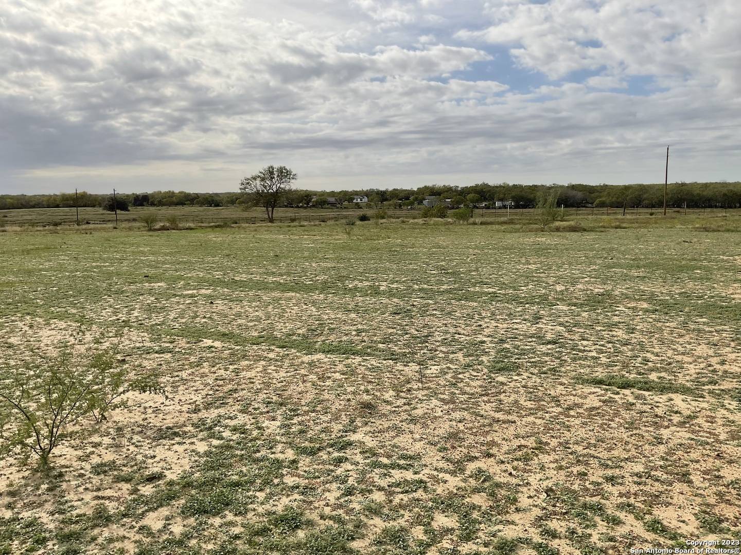 Leming, TX 78064,124 SYLAS HAYES LOOP
