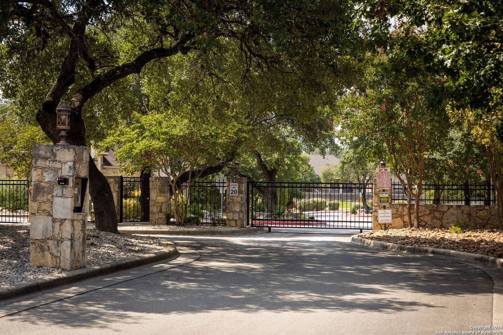 New Braunfels, TX 78132-3643,2659 WILDERNESS WAY