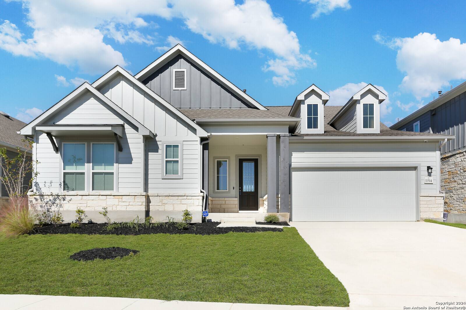 11514 HOLLERING PASS, Schertz, TX 78154-6112