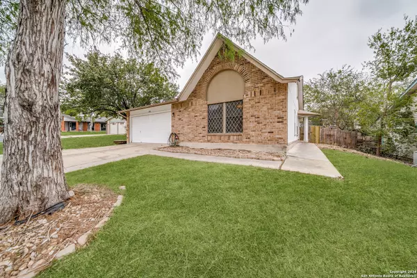 10011 TROUT RIDGE DR, Converse, TX 78109-2738