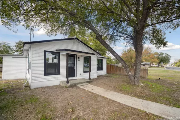 Hondo, TX 78861-2847,2204 Avenue N