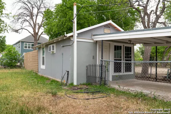 San Antonio, TX 78210-1638,119 VITRA PL UNIT 2