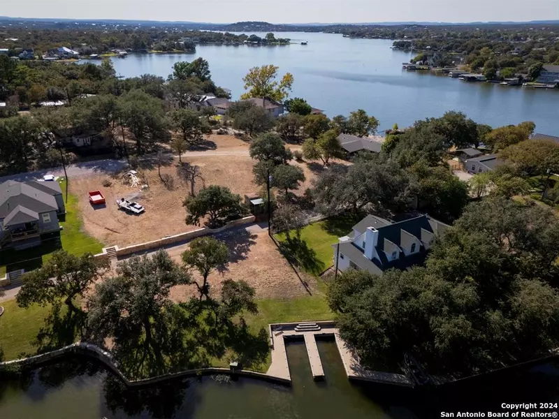 211 Mallard Pt, Granite Shoals, TX 78654