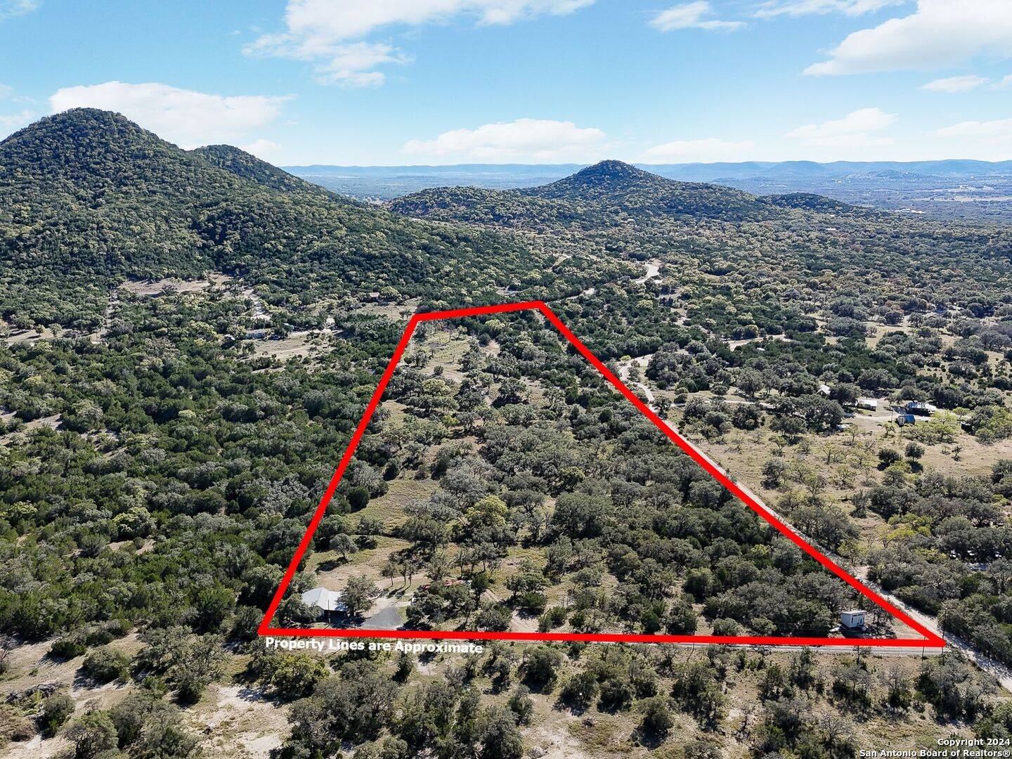 Utopia, TX 78884,207 Roadrunner Trail