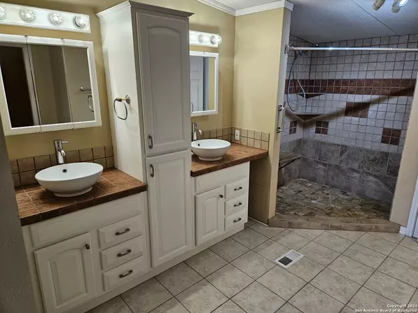 Spring Branch, TX 78070-5851,1790 SPRINGWOOD DR