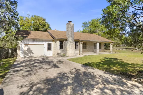 7003 BEVERLY MAE DR, San Antonio, TX 78229