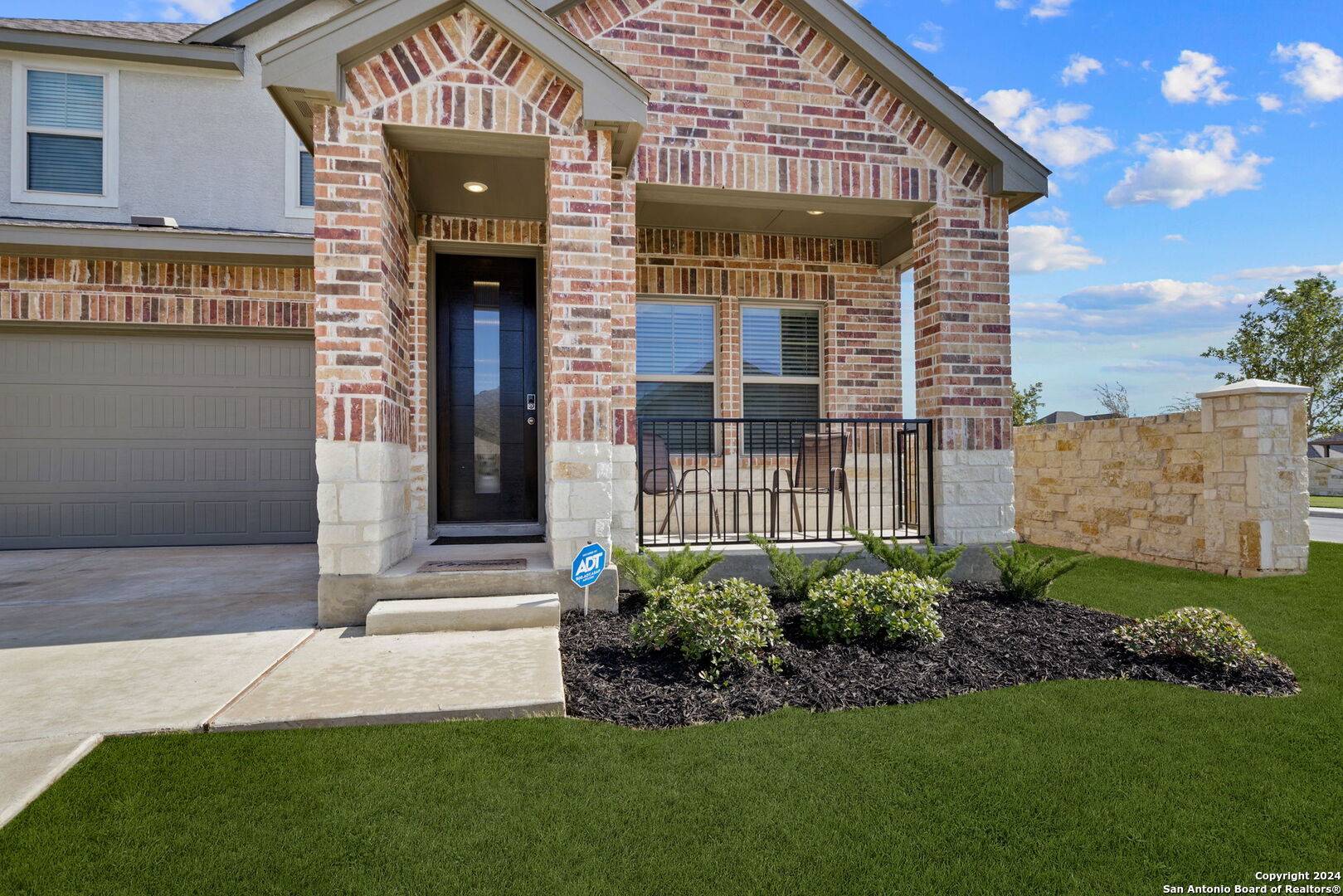 San Antonio, TX 78245-4876,1432 ARCADIAN LILY