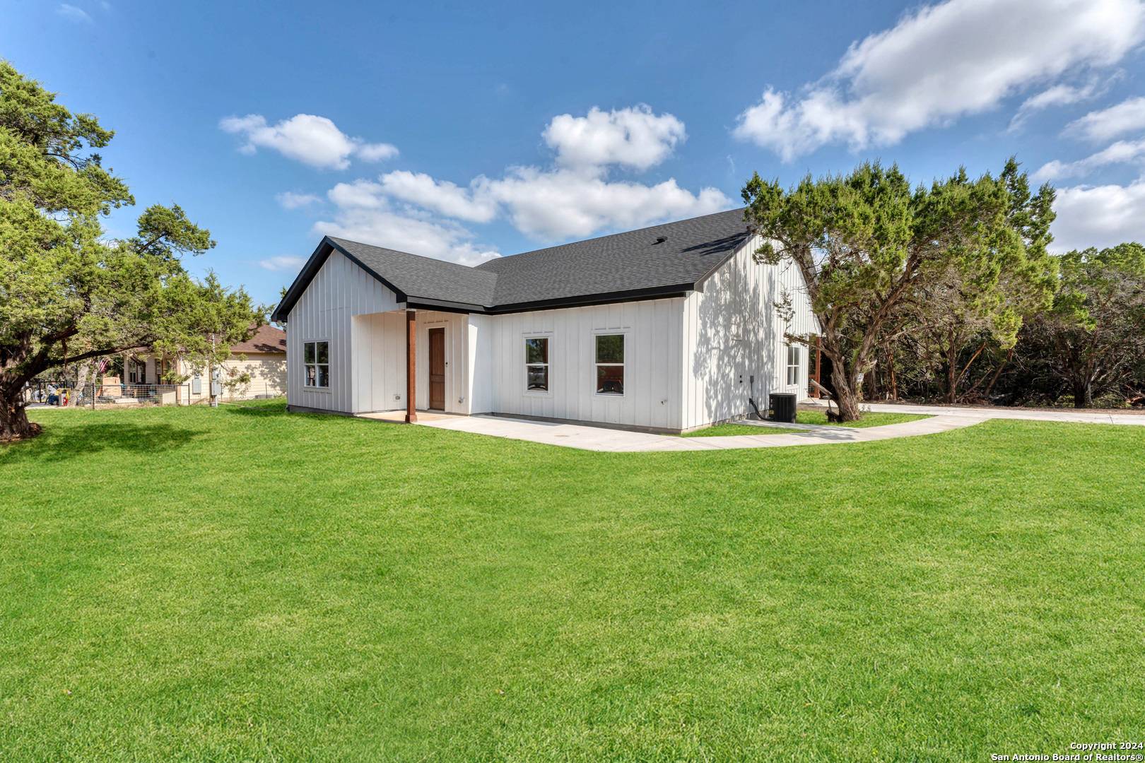 Canyon Lake, TX 78133,664 Rolling Hills