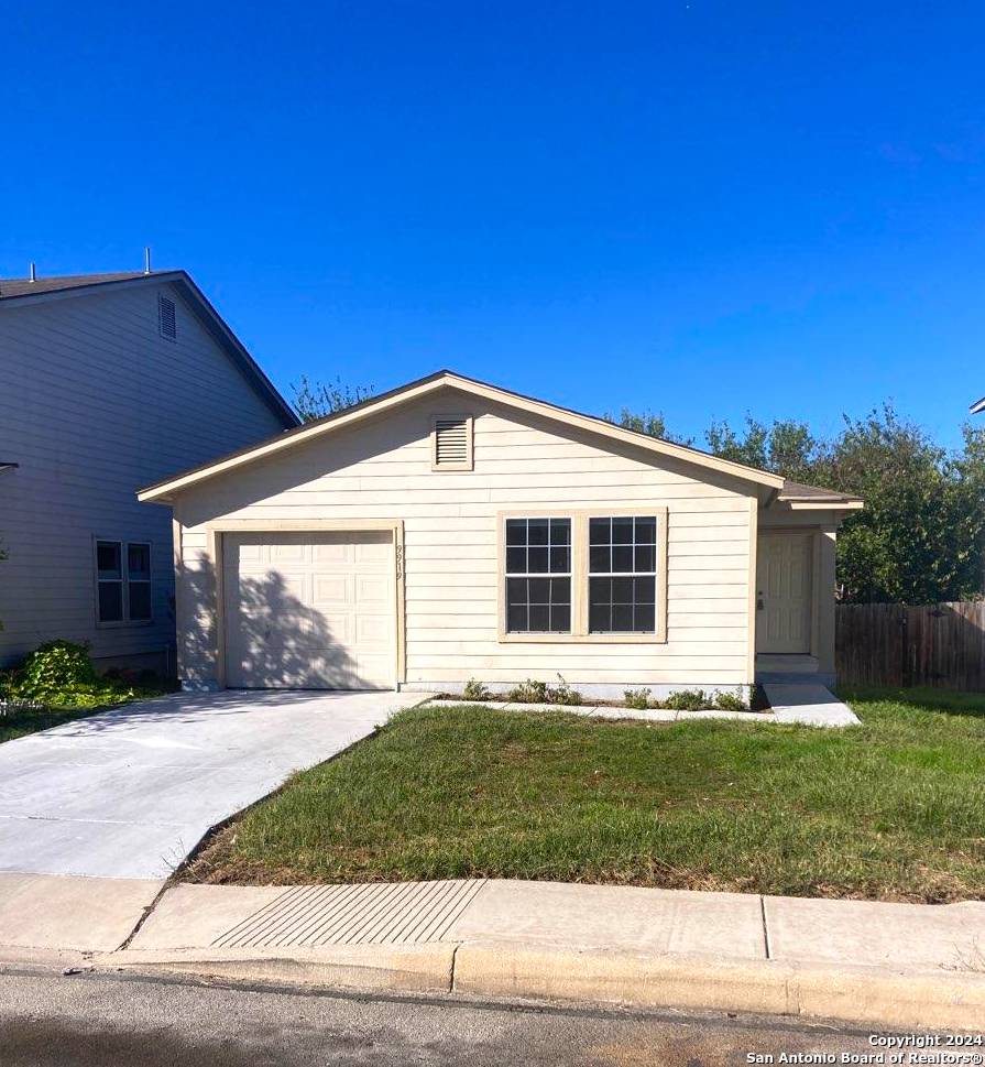 9919 AMBER BREEZE, San Antonio, TX 78245-2930