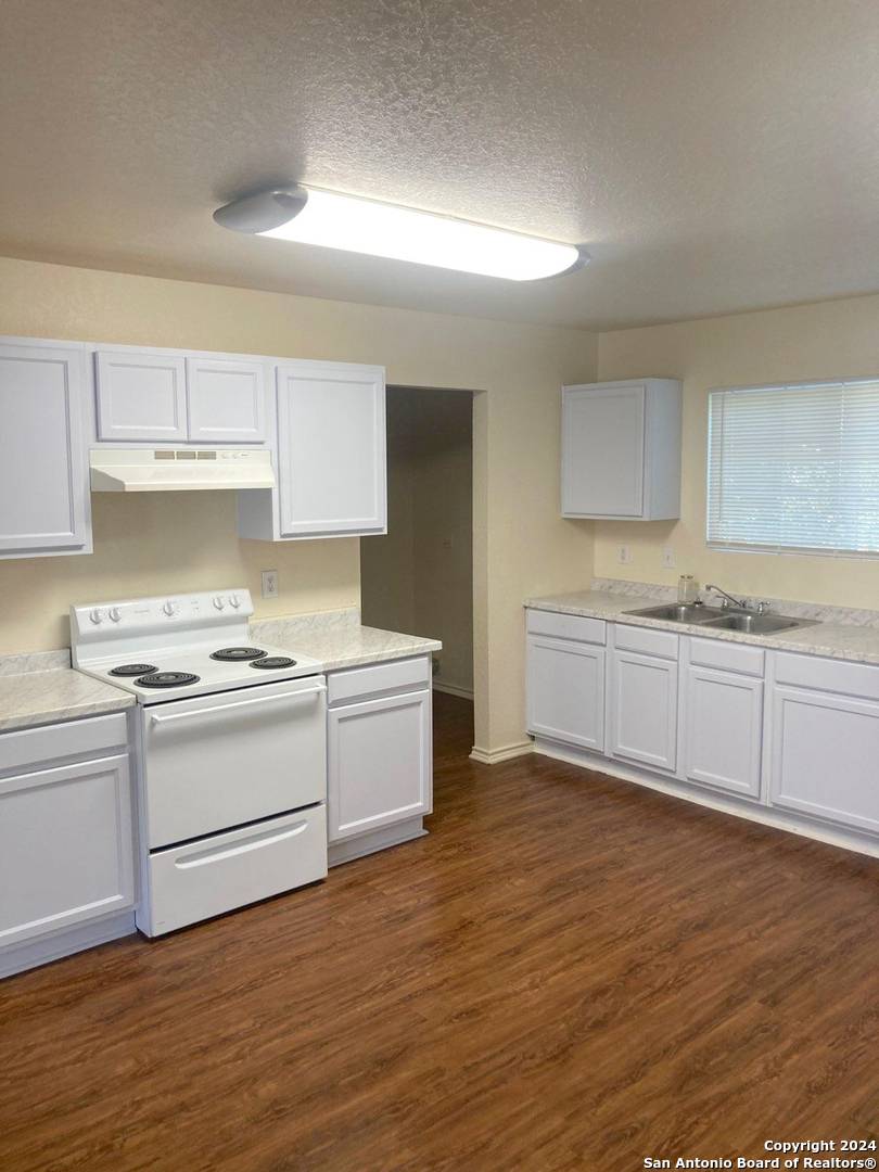 San Antonio, TX 78245-2930,9919 AMBER BREEZE