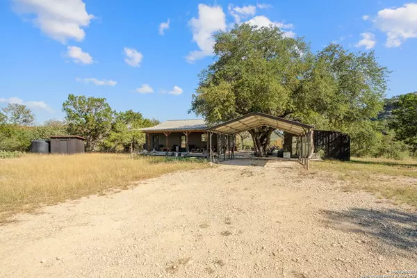 Uvalde, TX 78801,500 Private Road 2780