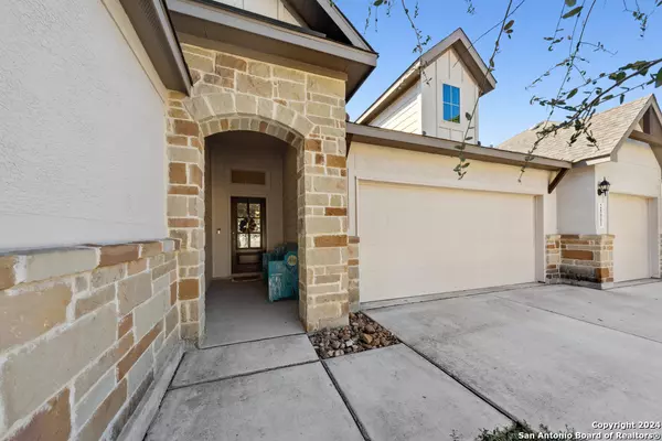 Boerne, TX 78015-4888,28003 SONOMA AMBRE