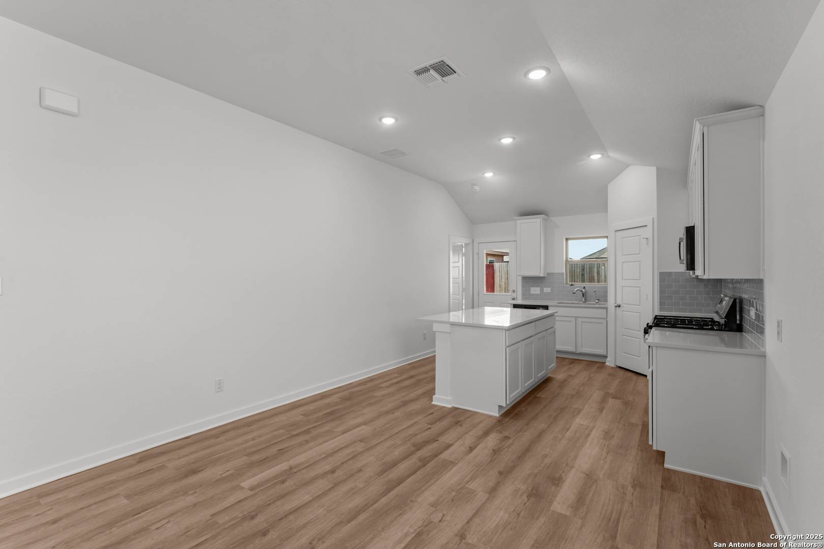 San Antonio, TX 78253,6707 Red Buffalo Trail