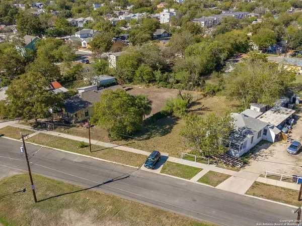 San Antonio, TX 78210,631 ARANSAS AVE