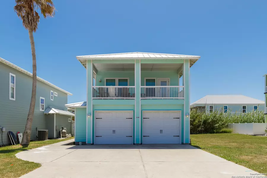 624 Banyan Beach Dr, Port Aransas, TX 78373