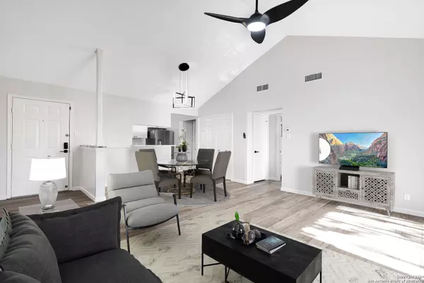 San Antonio, TX 78216-2934,12446 STARCREST DR UNIT 412