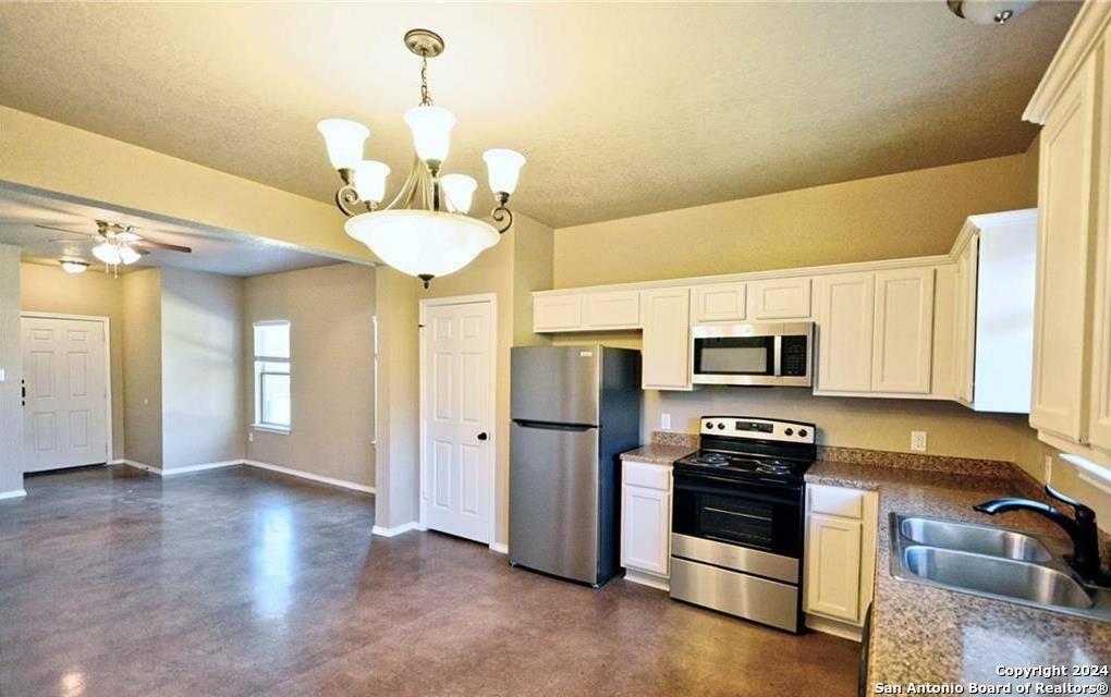 New Braunfels, TX 78130,145 Rosedale Avenue