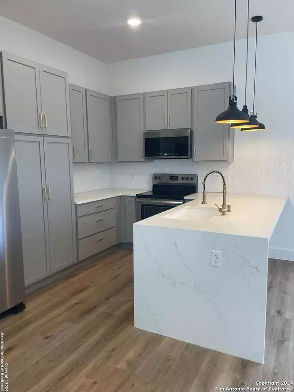La Vernia, TX 78121,121 MICAH POINT
