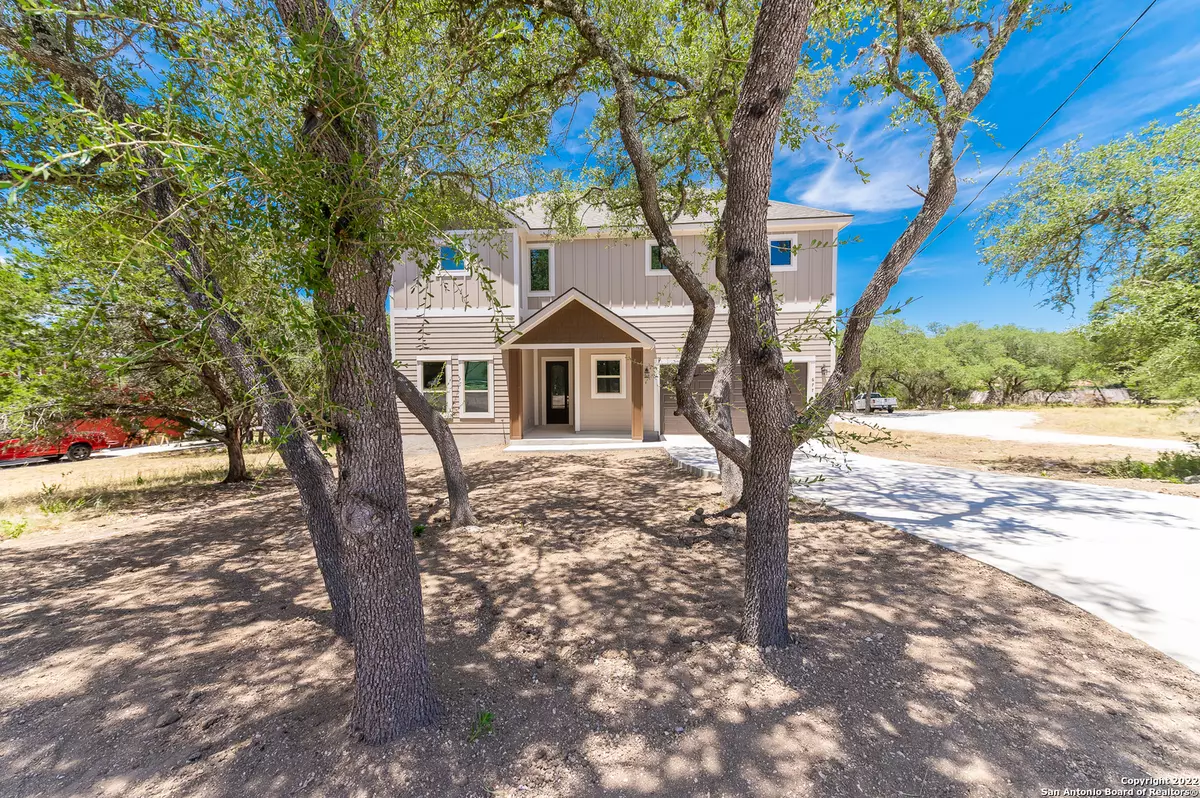Canyon Lake, TX 78133,677 CIRCLEVIEW DR