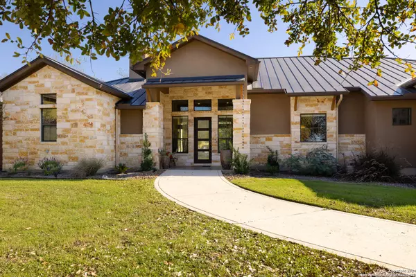 791 Cambridge Dr, New Braunfels, TX 78132-4333