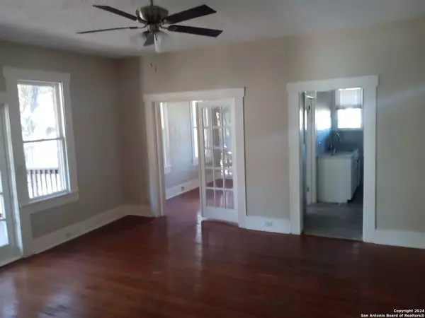 San Antonio, TX 78215-1087,253 POST AVE UNIT 1