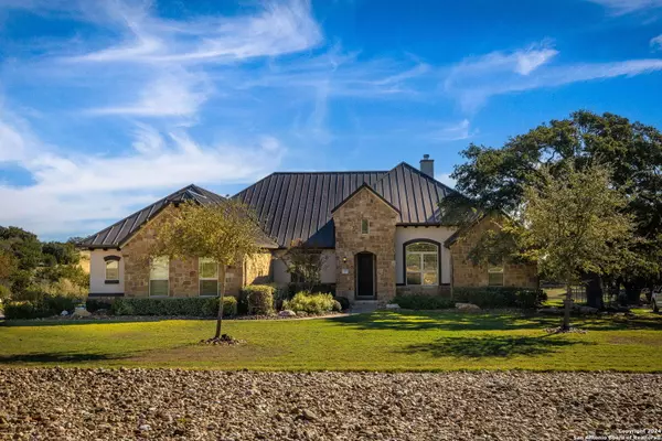 5760 HIGH FOREST DR, New Braunfels, TX 78132-3920