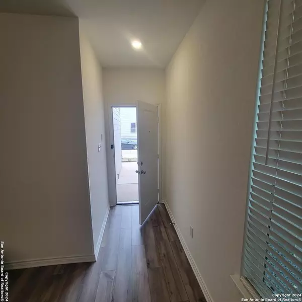 San Antonio, TX 78249,14839 VANCE JACKSON UNIT 909