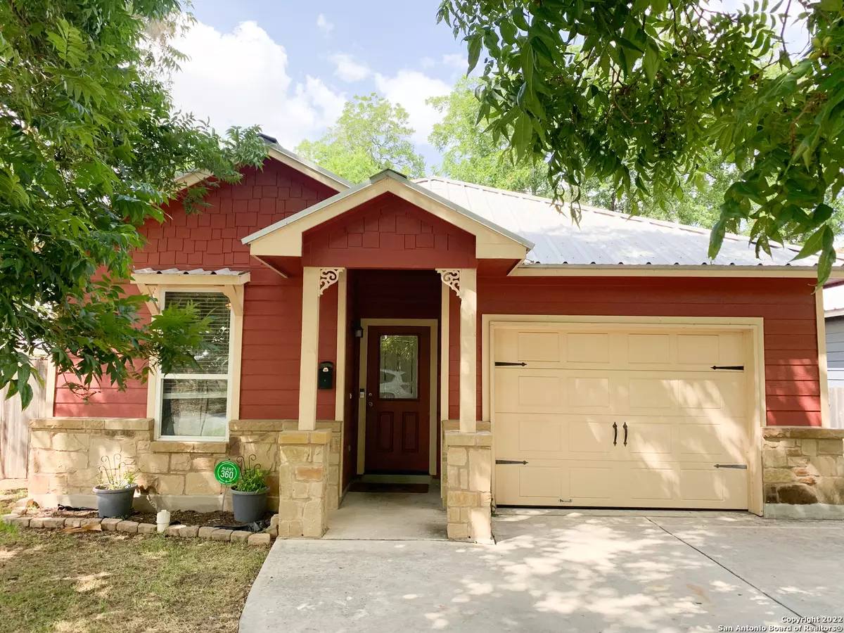 New Braunfels, TX 78130-4620,617 LINDHEIMER ST