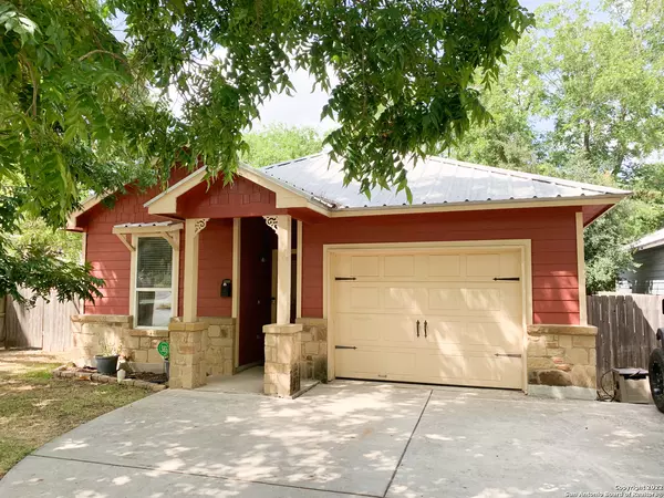 New Braunfels, TX 78130-4620,617 LINDHEIMER ST