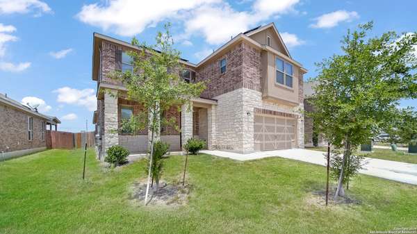 Universal City, TX 78148-3005,350 COLONIAL BLF