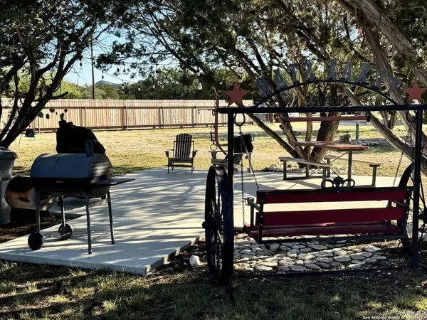 Leakey, TX 78873,464 Jim Davis Place