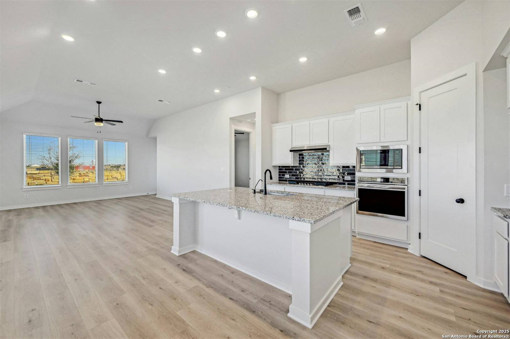 New Braunfels, TX 78130,303 Balaton Lake