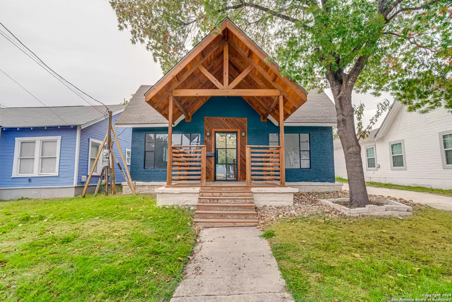 633 W Lullwood Ave, San Antonio, TX 78212-2606