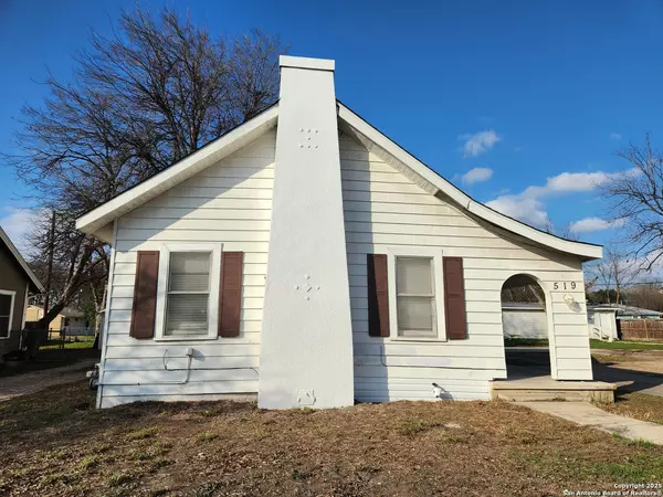 519 TOPEKA BLVD, San Antonio, TX 78210-5121