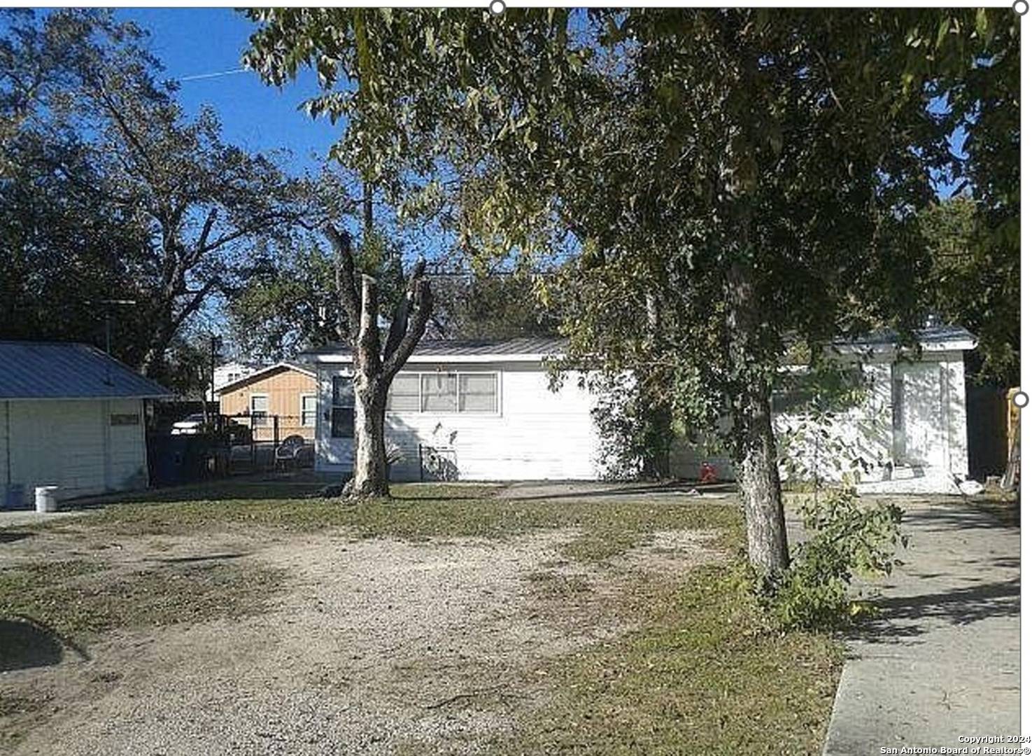 523 TOPEKA BLVD, San Antonio, TX 78210-5142